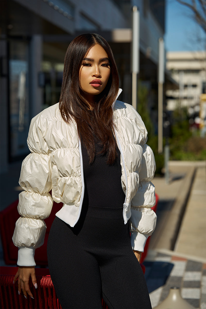 BOMBER JACKET - WHITE